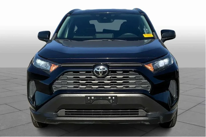 $22198 : Toyota RAV4 2021 AWD LE 4dr image 3