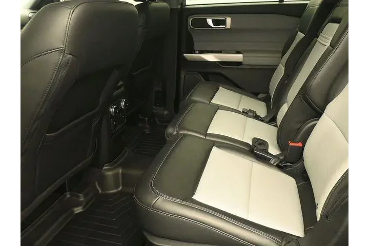 $31672 : Ford Explorer 2022 AWD XLT 4 image 10