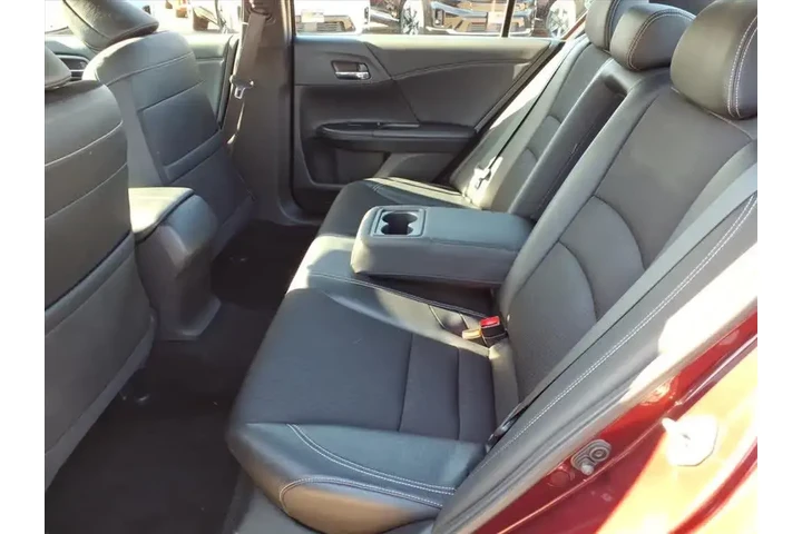 $13765 : Honda Accord 2016 Sport 4dr image 9