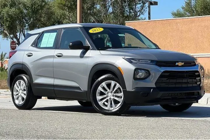 $19611 : Chevrolet Trailblazer 2023 L image 2