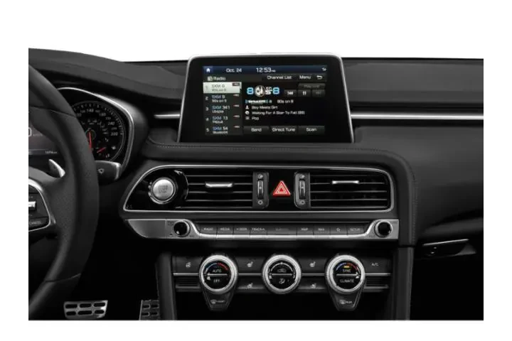 $26500 : Genesis G70 2020 AWD 3.3T 4d image 10