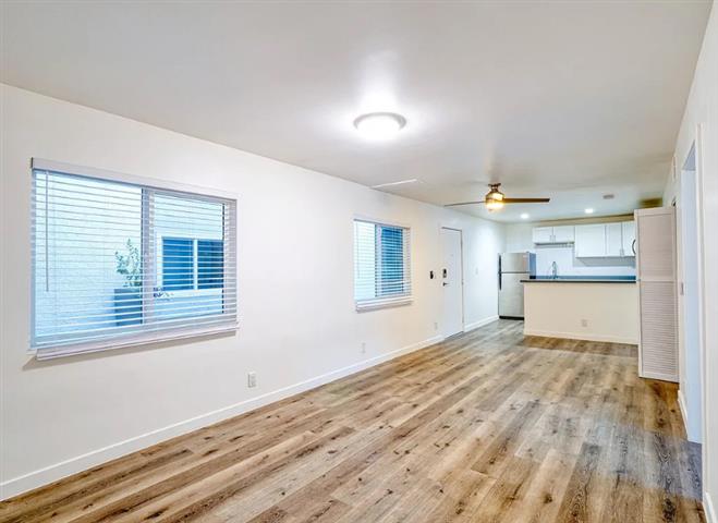 $1800 : 2Bed apartment for rent in LA image 7