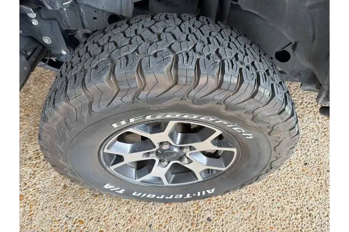 $32403 : Jeep Wrangler Unlimited 2020 image 2