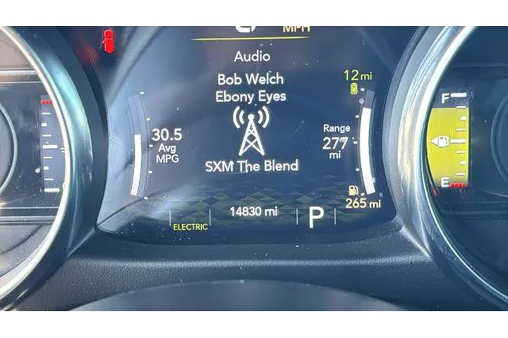 $31075 : Jeep Wrangler 2023 4x4 Sahar image 9