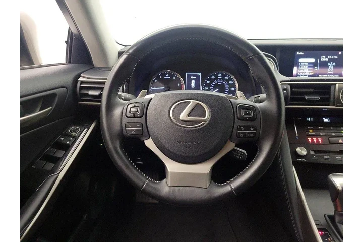 $23998 : Lexus IS 300 2018 4dr Sedan image 10