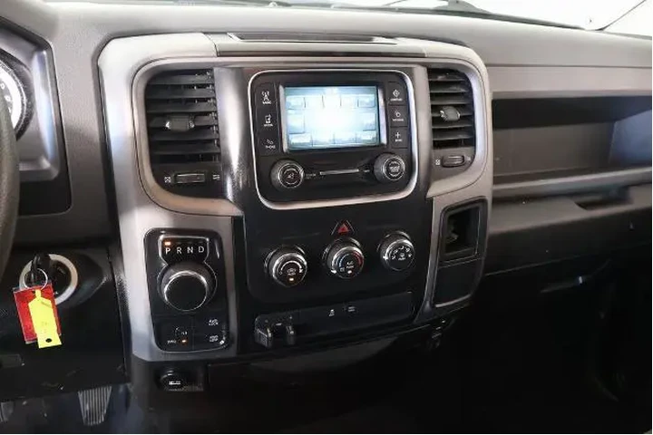 $20433 : Ram 1500 Classic 2019 4x4 Tr image 5