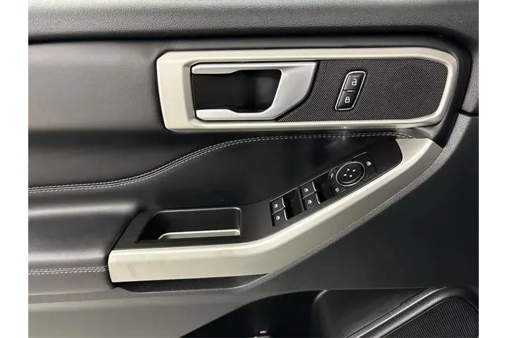 $31000 : Ford Explorer 2023 AWD XLT 4 image 5