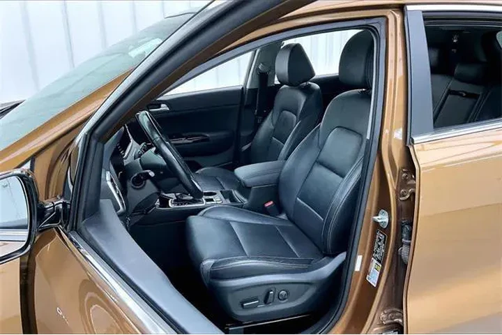 $13990 : Kia Sportage 2020 AWD EX 4dr image 8