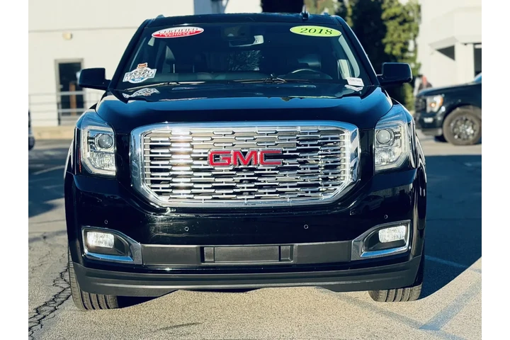 $36995 : GMC Yukon 2018 4x4 Denali 4d image 2