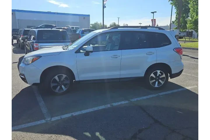 $15500 : Subaru Forester 2018 AWD 2.5 image 5