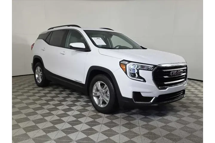 $22400 : GMC Terrain 2023 AWD SLE 4dr image 2