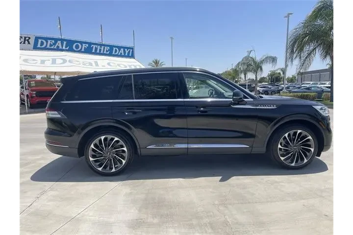 $30967 : Lincoln Aviator 2021 AWD Res image 9
