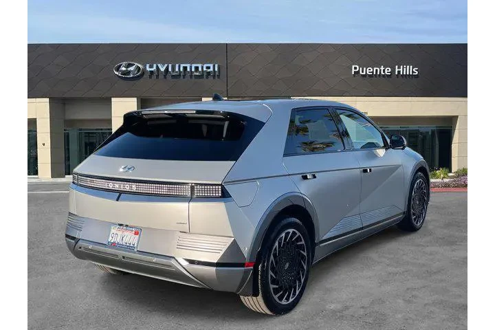 $31925 : Hyundai IONIQ 5 2023 AWD Lim image 5