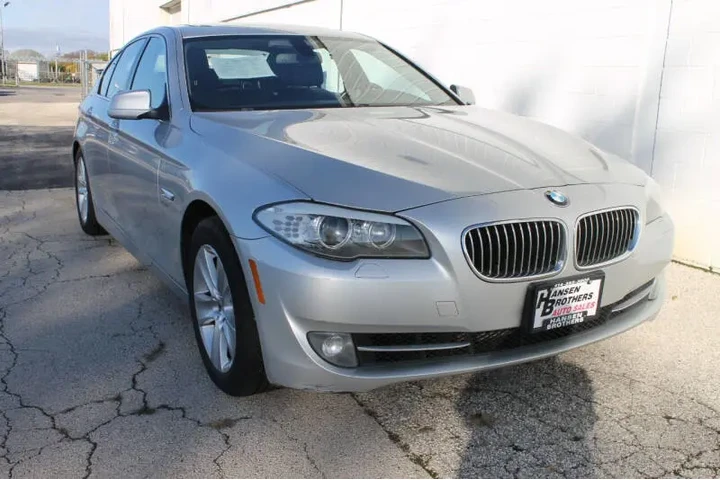 $8990 : 2012 BMW 5 Series 528i xDrive image 9