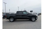 $32995 : Ram 1500 2024 4x2 Laramie 4d thumbnail