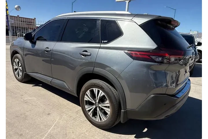 $14900 : 2021 Rogue SV image 3