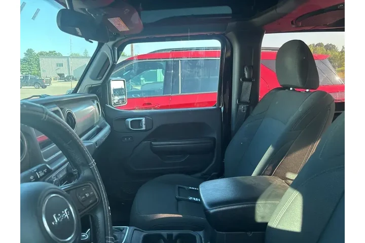 $23500 : Jeep Wrangler 2018 4x4 Sport image 5