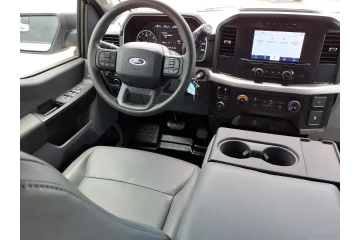 $34988 : Ford F-150 2022 4x2 XL 4dr S image 4