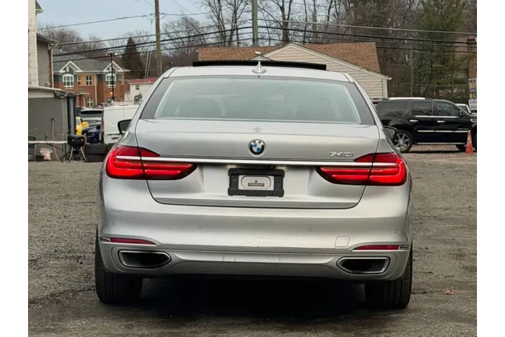 $11990 : 2017 BMW 7 Series 740i image 7