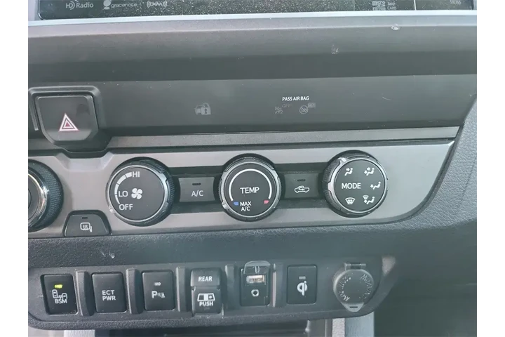 $32000 : Toyota Tacoma 2019 4x4 TRD P image 9