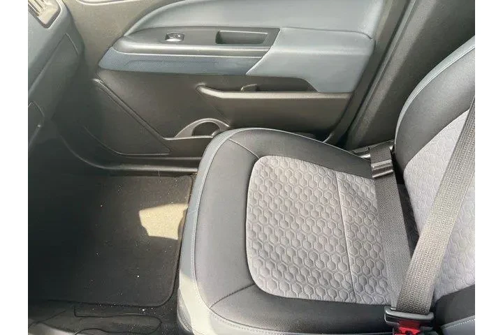 $19299 : Chevrolet Colorado 2016 4x4 image 6