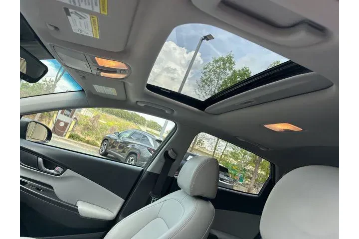 $24532 : Hyundai KONA 2023 AWD Limite image 9