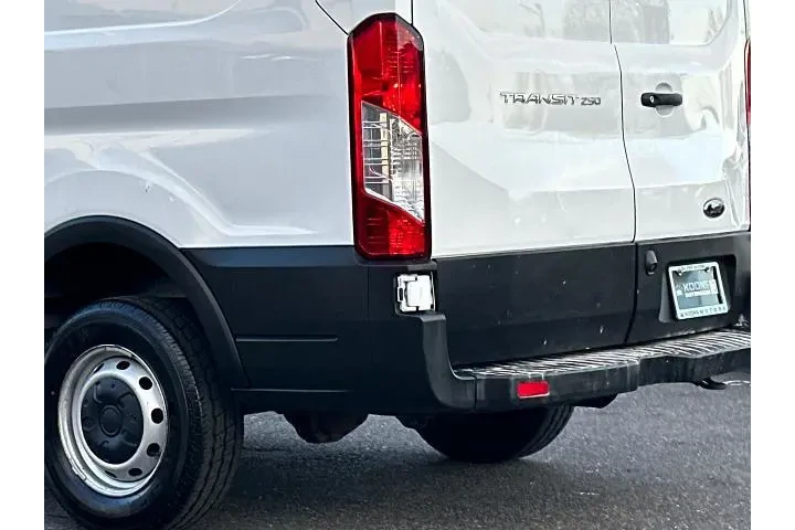 $24000 : Ford Transit 2019 250 3dr SW image 8