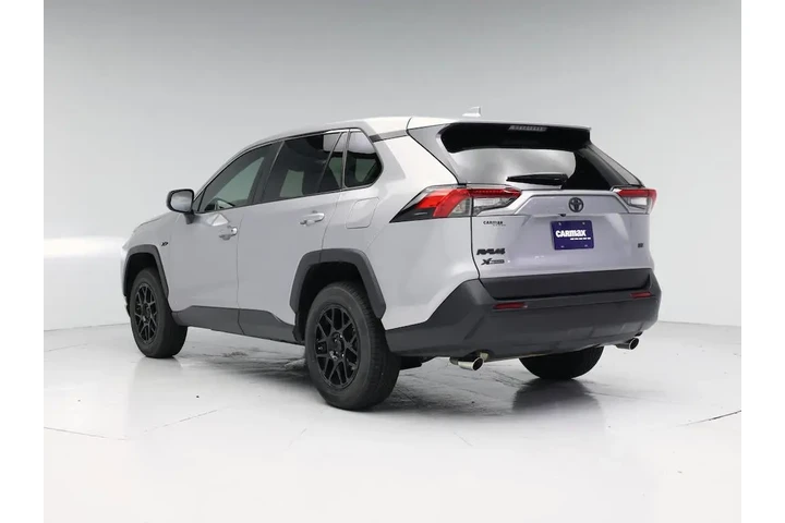 $23998 : Toyota RAV4 2022 LE 4dr SUV image 2