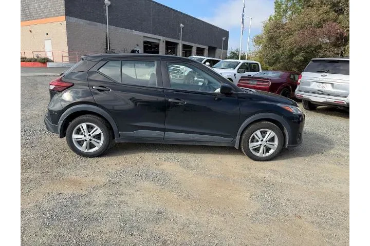 $13500 : Nissan Kicks 2022 S 4dr Cros image 6