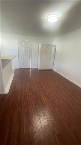 $1750 : RENTO ESTUDIO EN RESEDA image 5