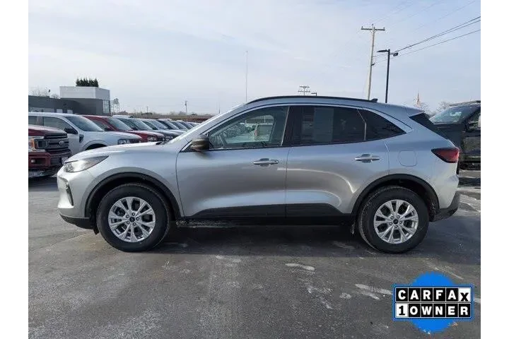 $21752 : Ford Escape 2023 AWD Active image 5