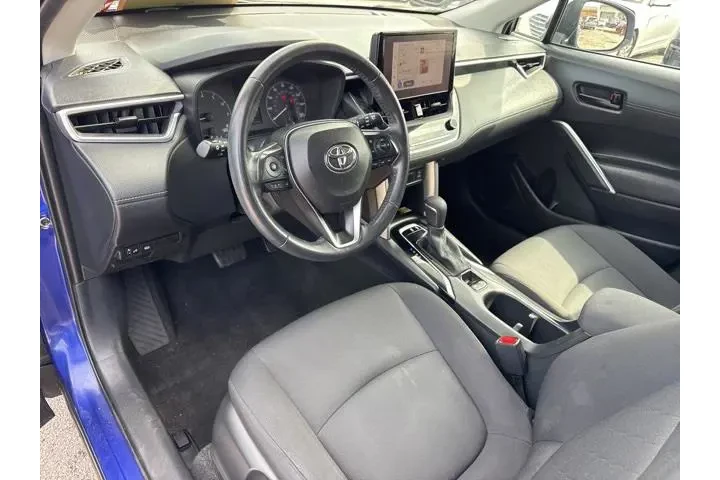 $21888 : Toyota Corolla Cross 2023 LE image 10