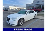 $11888 : Chrysler 300 2016 AWD Limite thumbnail