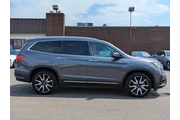 $28975 : 2021 Pilot Touring w/Rear Cap thumbnail