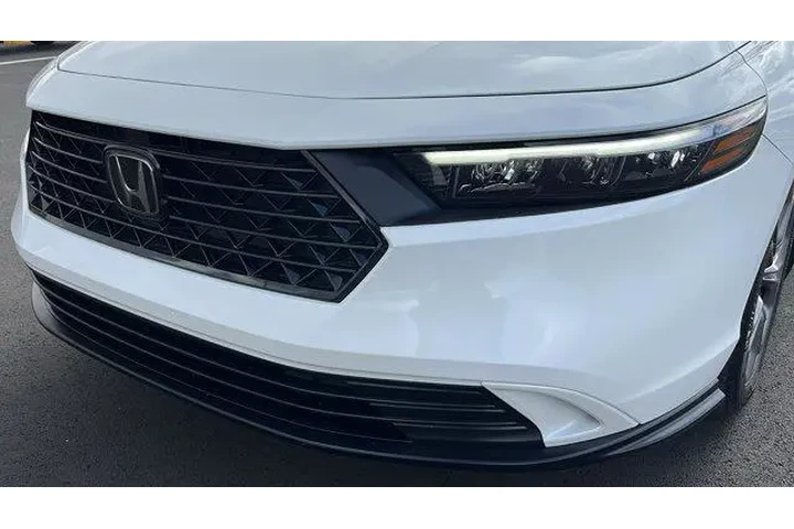 $32484 : Honda Civic 2025 Sport 4dr H image 9