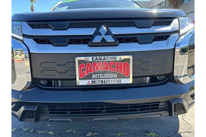 $17995 : Mitsubishi Outlander Sport 2 image 5