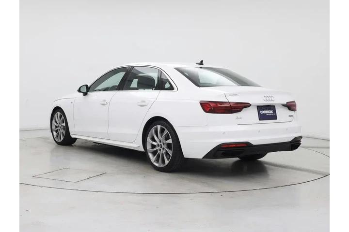 $26998 : Audi A4 2022 AWD quattro S l image 2