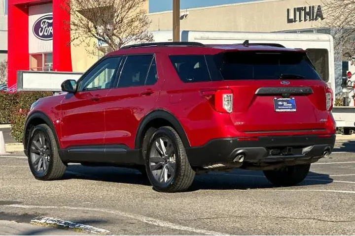 $26875 : Ford Explorer 2022 AWD XLT 4 image 7