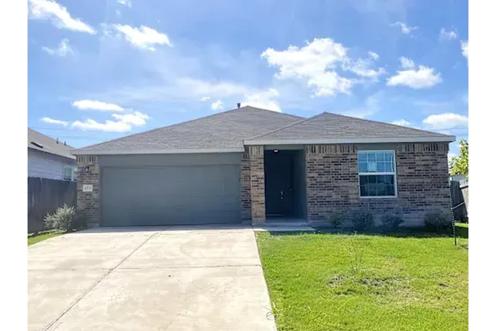 $1300 : Affordable Apartments image 8