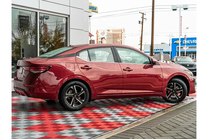 $17688 : Nissan Sentra 2025 SV 4dr Se image 2