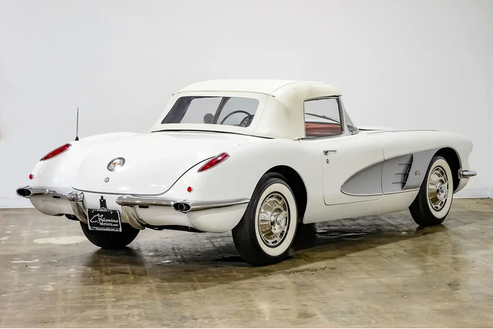 1960 Corvette image 8