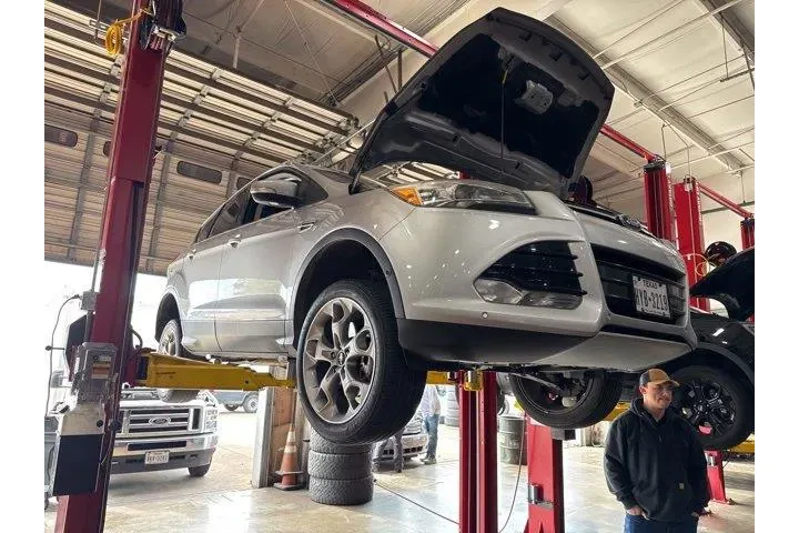 $11995 : Ford Escape 2016 Titanium 4d image 3