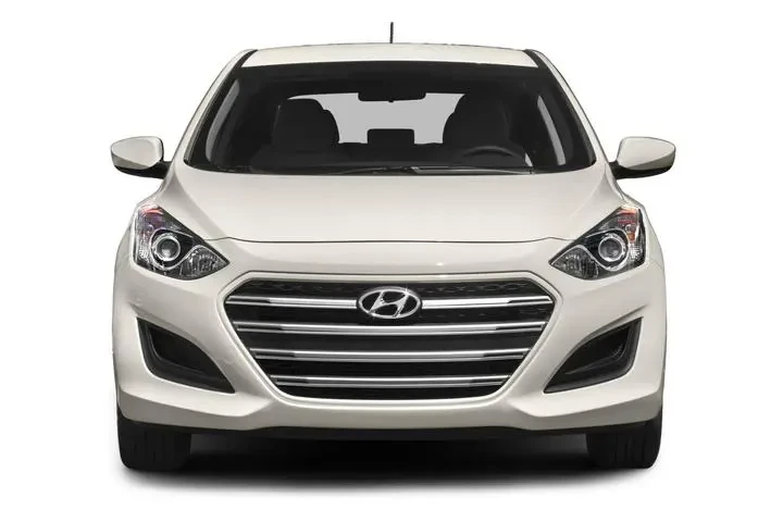 $8075 : Hyundai ELANTRA GT 2016 4dr image 4