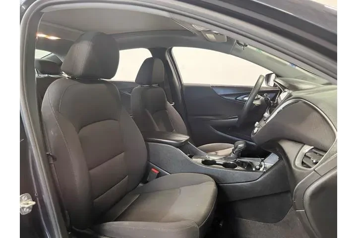$16299 : Chevrolet Malibu 2023 LT 4dr image 10