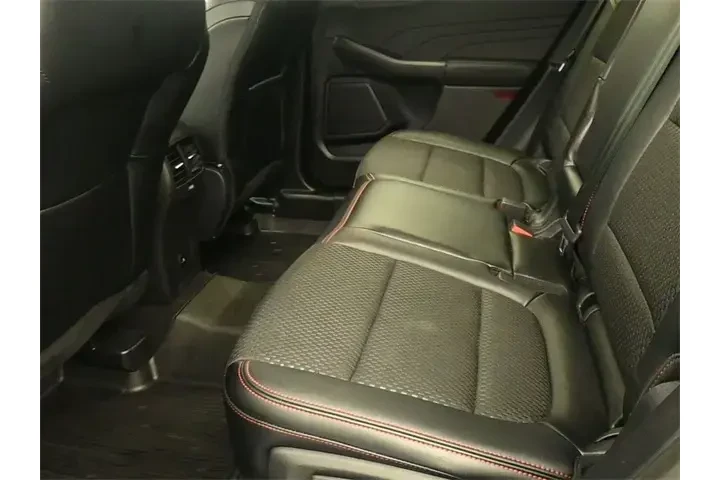 $24910 : Ford Escape 2024 AWD ST-Line image 10