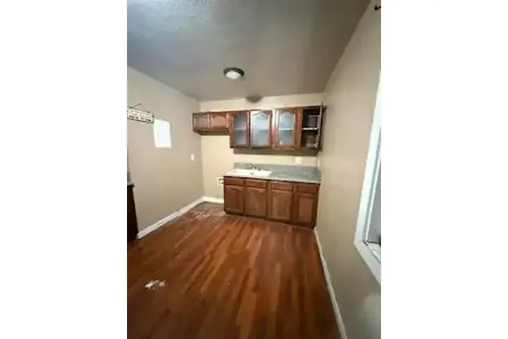 2 RECÁMARAS, 1 BAÑO image 3