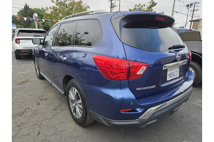 $17900 : Nissan Pathfinder 2020 SL 4d image 7