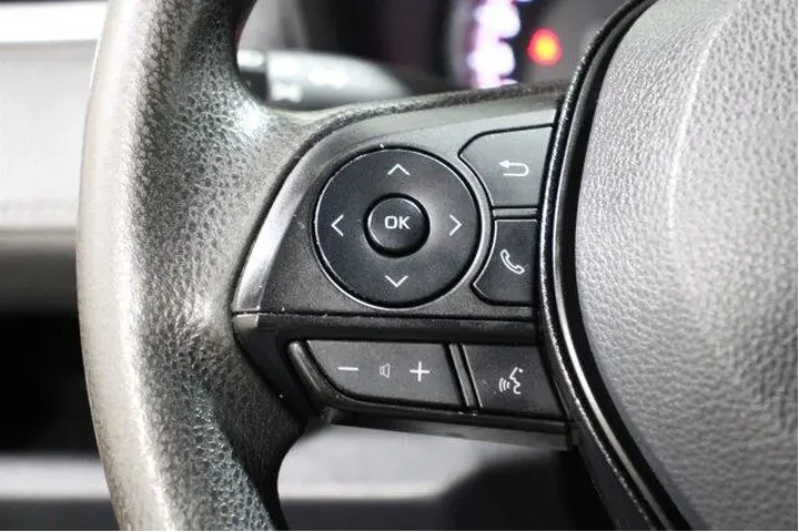 $29998 : Toyota RAV4 2023 AWD LE 4dr image 9