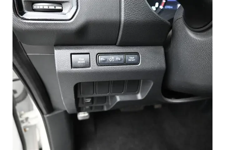 $27755 : Nissan Frontier 2022 4x2 S 4 image 9