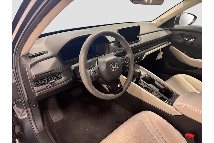 $27480 : Honda Accord 2024 EX 4dr Sed image 9